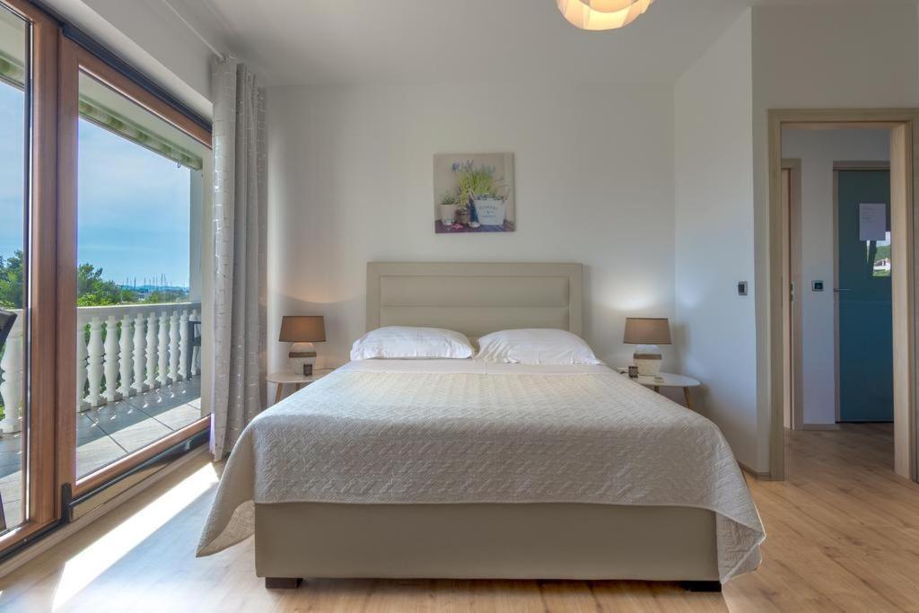 Apartments Emanuela Sukošan Eksteriør bilde